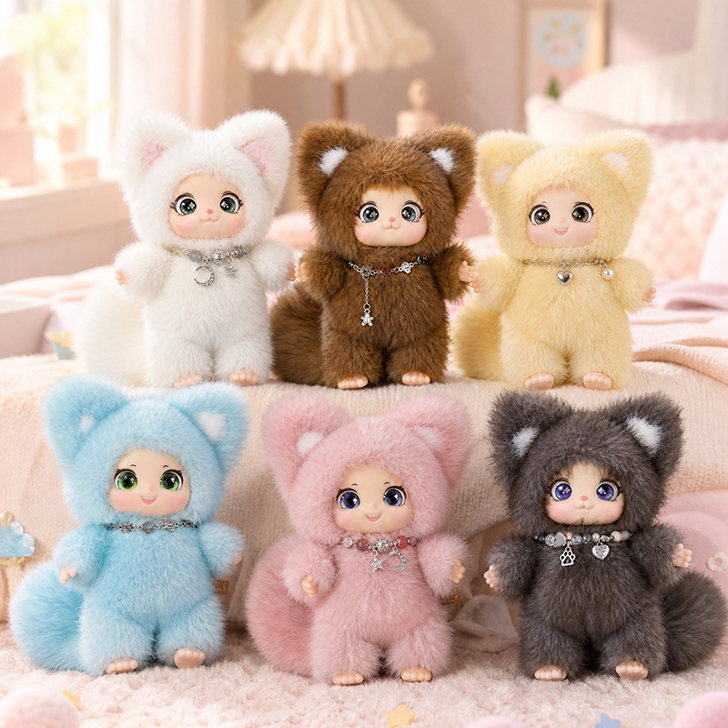 Kids Toys Doll - 18cmの新しい可愛い家族向けキツネのぬいぐるみペンダント、可愛い動物のビニール製顔付きぬいぐるみ、プレミアムドール愛好家向けキッズハングバッグデコレーション、子供向けおもちゃ